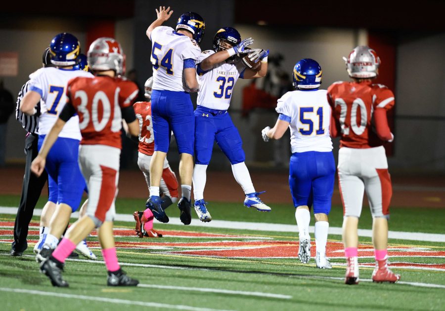 Game Preview: #12 Lake Forest Scouts (6-3) @ #5 Riverside-Brookfield Bulldogs (7-2)