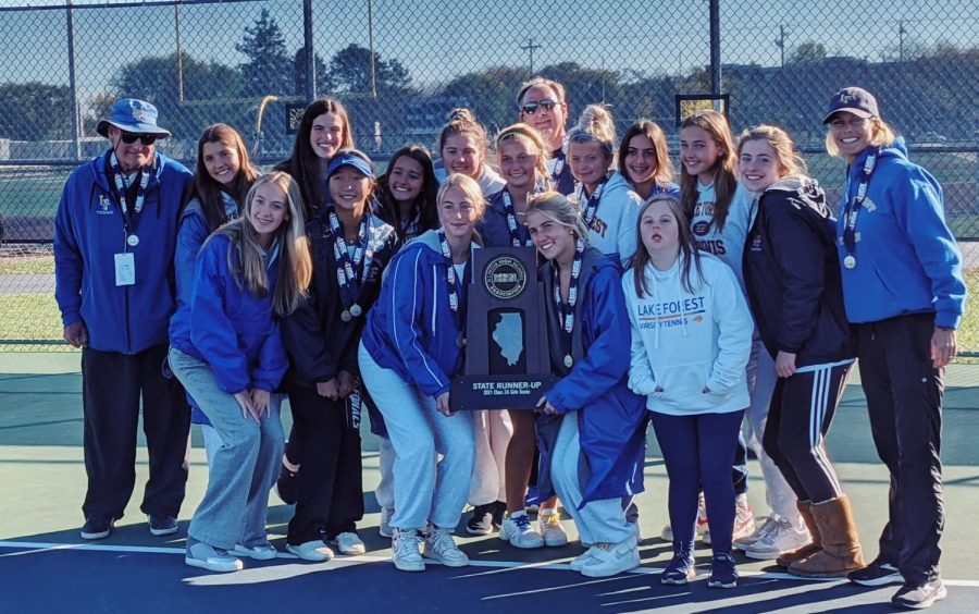 Girls Varsity Tennis takes second in the state with a three-way tie