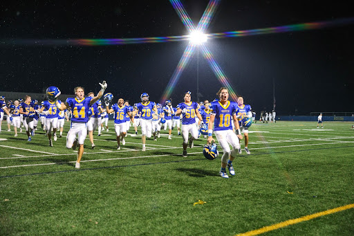 Buzz Kill: Scouts Clip the Bees in a Homecoming Win