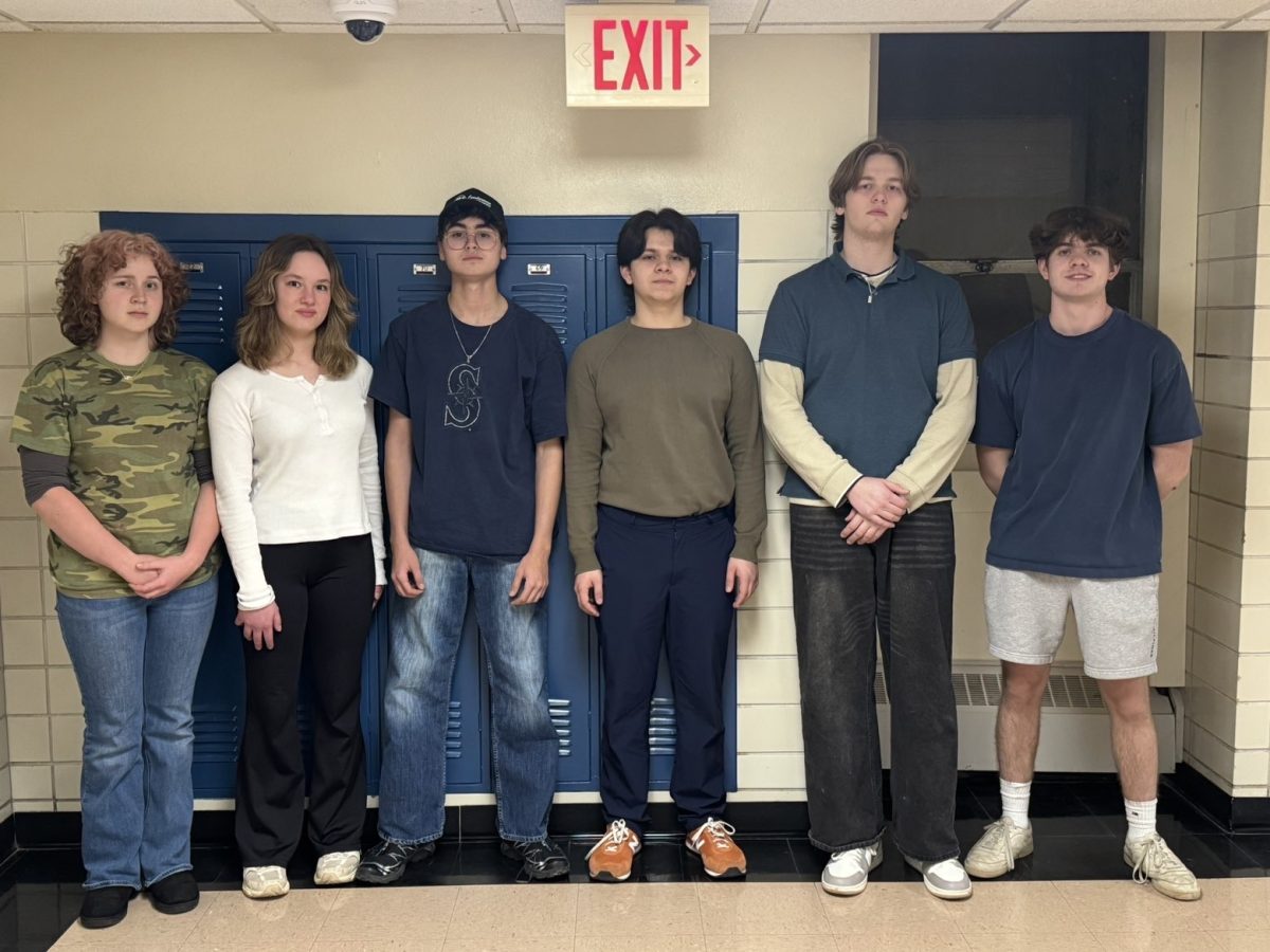 Performed by: juniors Nick Alarcon, Ben Lawrence, Lana Hernandez, Jude Weinstein, seniors Klaudia Cygan and Gavin Harty