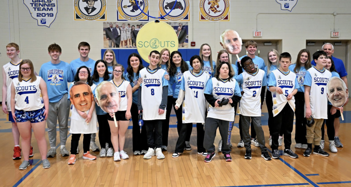 Integrated Wellness class after the 2025 ELS Basketball game. Photo courtesy of Kylie Daum.
