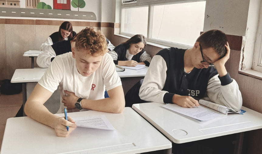 Students taking a test. Photo from Pexels.